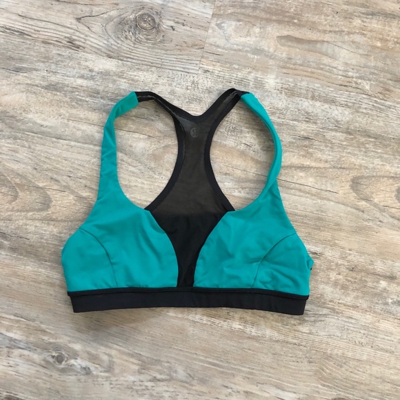 lululemon athletica Tops - Lululemon Smooth Stride Bra Viridian Green